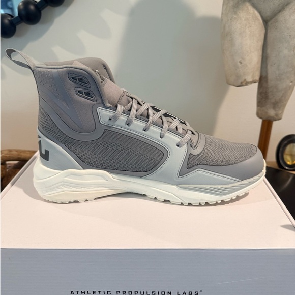 APL TechLoom Defender Men’s Sneakers – Size 9.5 (NEW WITH TAGS) - Picture 3 of 6